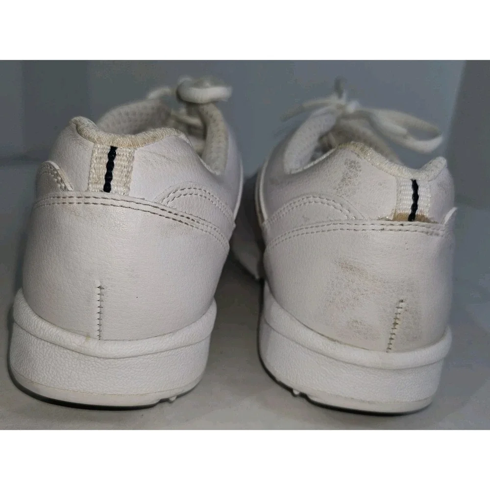 Size 9 M FootJoy GreenJoys 4861 Women White Faux Leather Soft Spike Golf Shoes